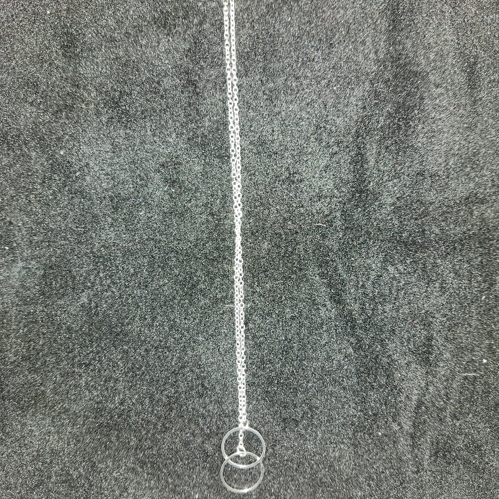 Silver connecting circles